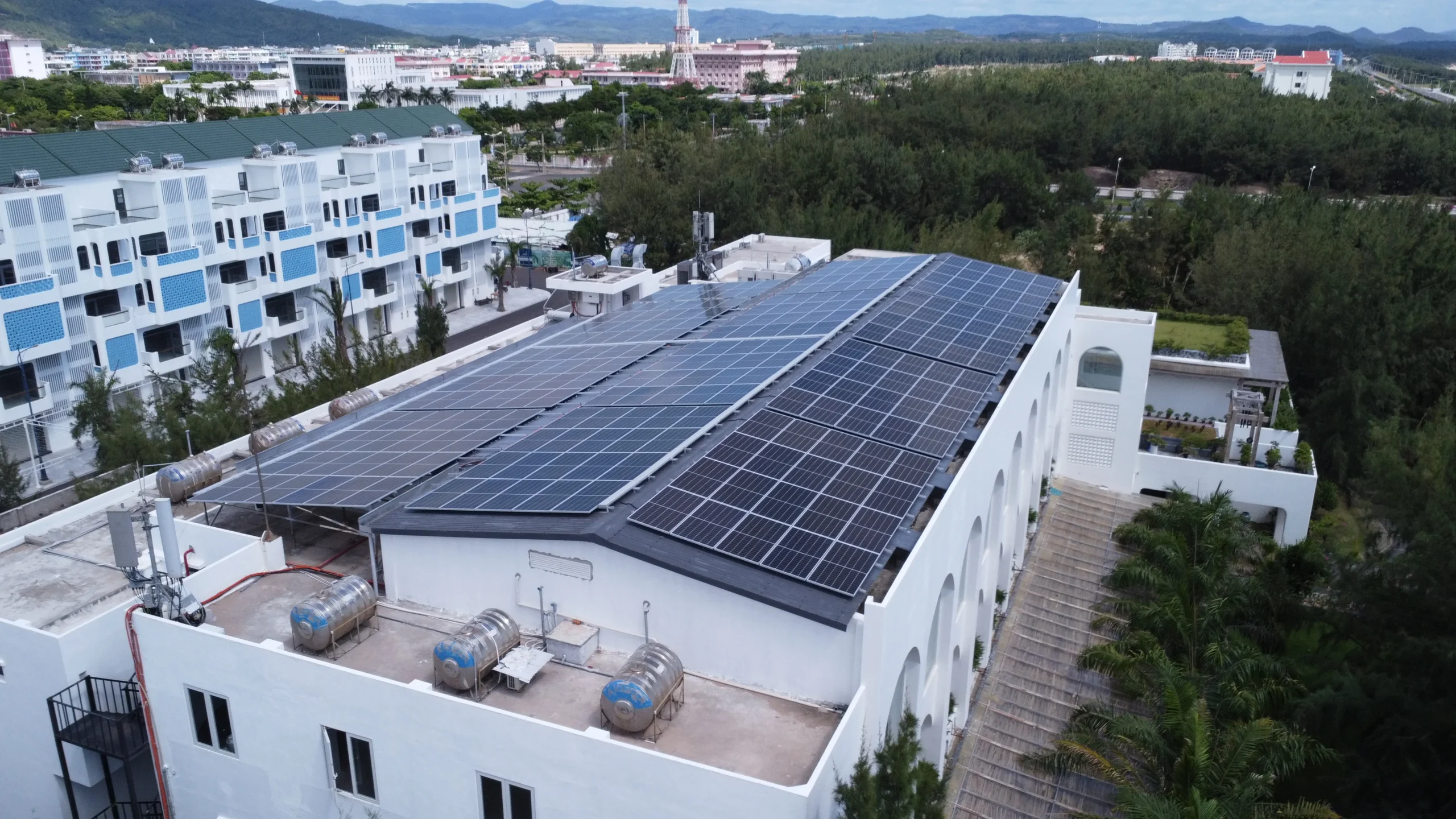 Chắp cánh ước mơ tiếp sức đến trường cho trẻ em nghèo cùng Quỹ Lifegrid An Gia