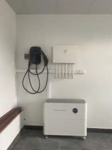 inverter-khu-ky-thuat-dien-mat-troi-villa